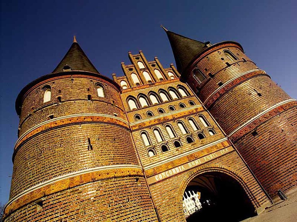 Blick auf Holstentor in Lübeck