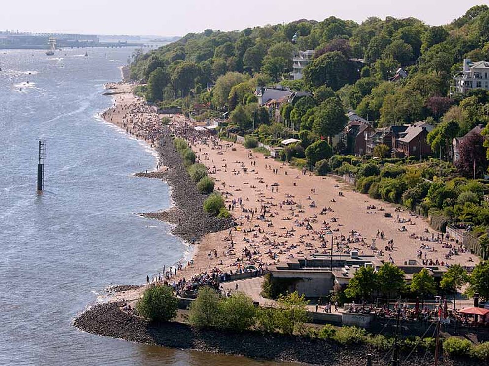 Strand der Nordsee von Övelgönne in Hamburg