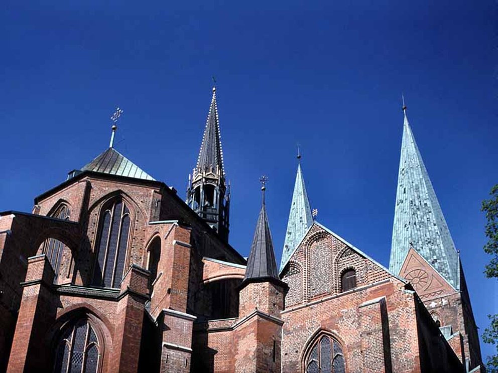 Blick auf St. Marien Kirche in Lübeck an der Ostsee in Deutschland