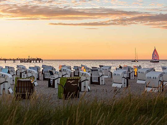 Sonnenuntergang am Strand an der Ostsee in Kühlungsborn