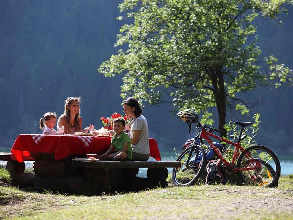 Rasten auf der Radtour Alpen-Adria bei Udine