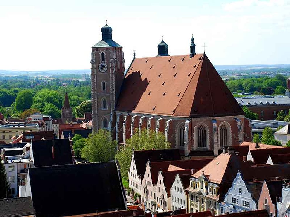 Blick auf die Ingolstadt Kirche Münster in Deutschland
