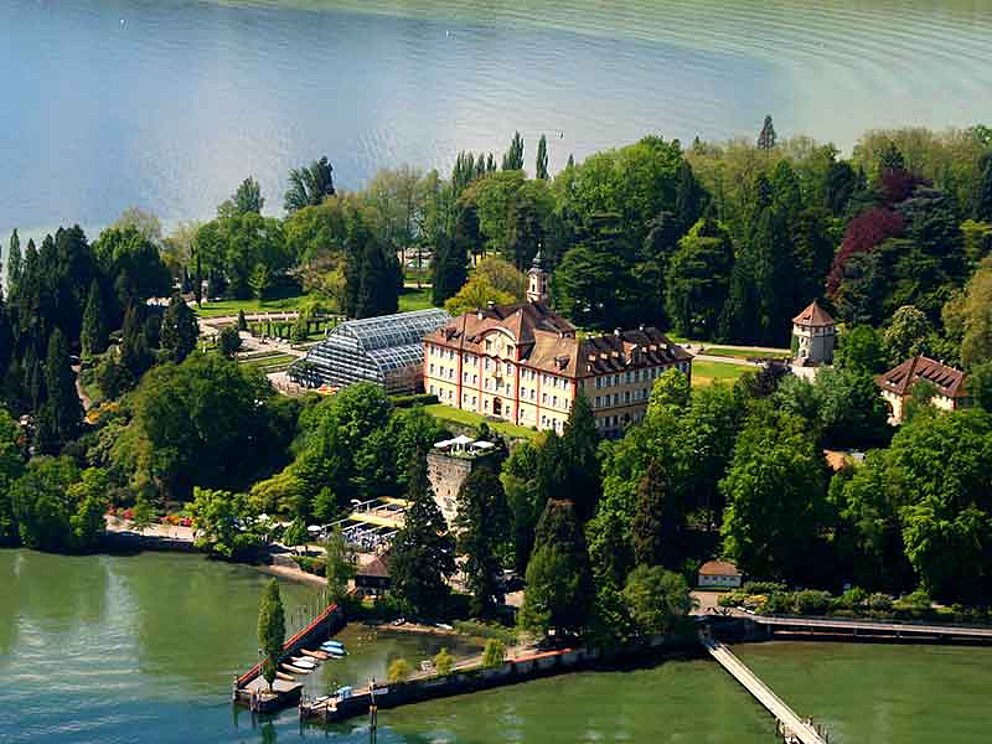 Castle and landing stage on the island of Mainau