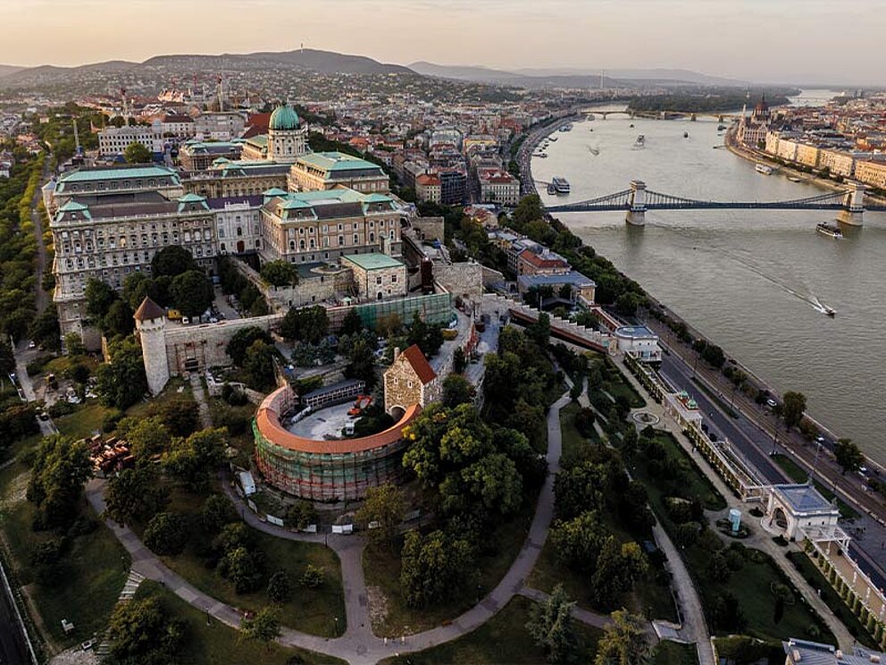 Blick auf die Budaer Burg in Budapest