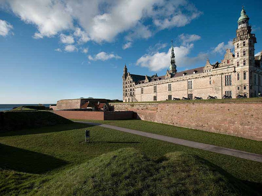 Schloss Kronborg mit Befestigungsanlage